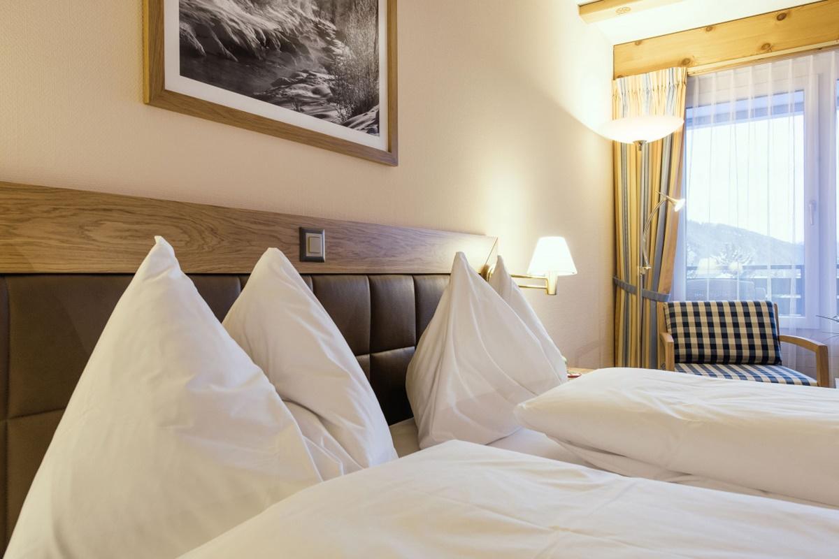 Mountain Plaza Hotel Νταβός Εξωτερικό φωτογραφία
