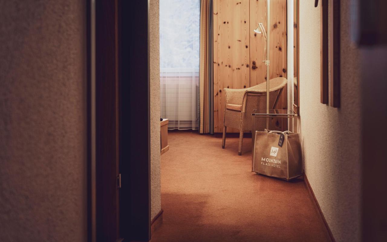 Mountain Plaza Hotel Νταβός Εξωτερικό φωτογραφία