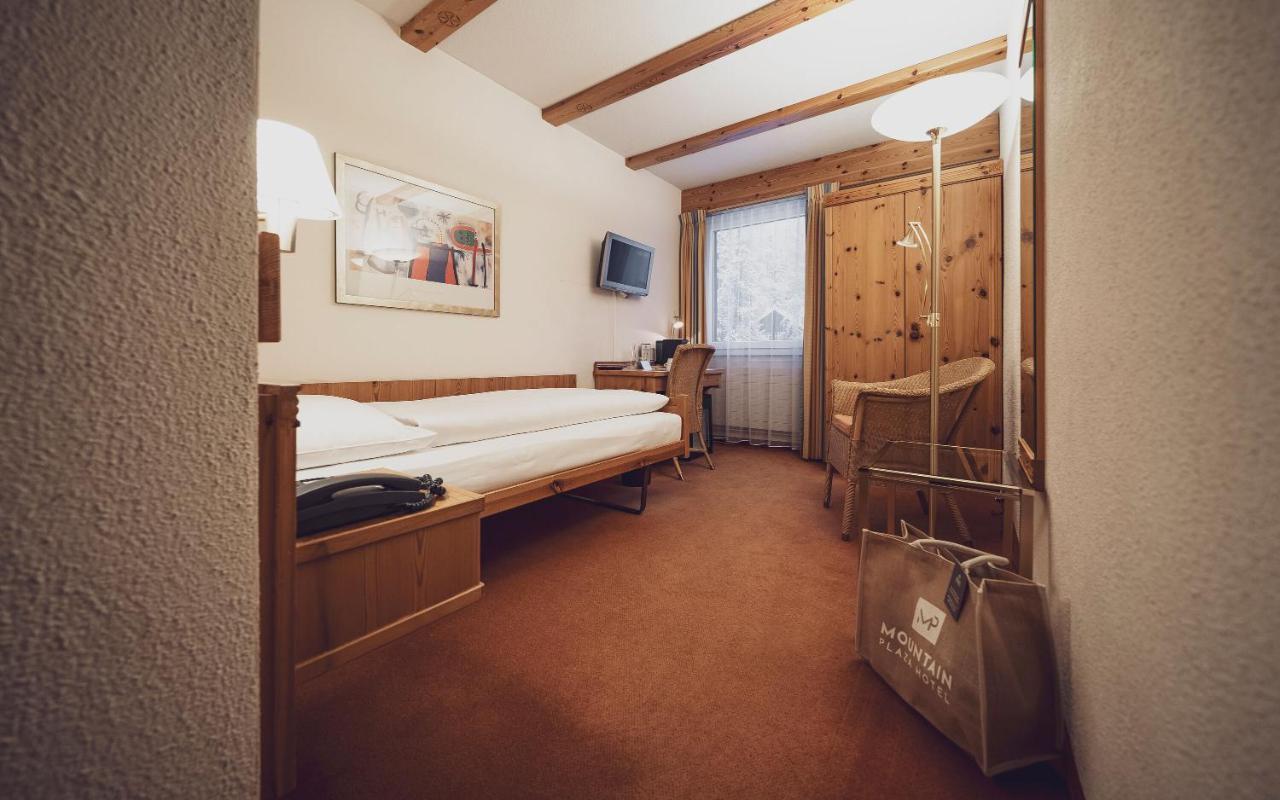 Mountain Plaza Hotel Νταβός Εξωτερικό φωτογραφία