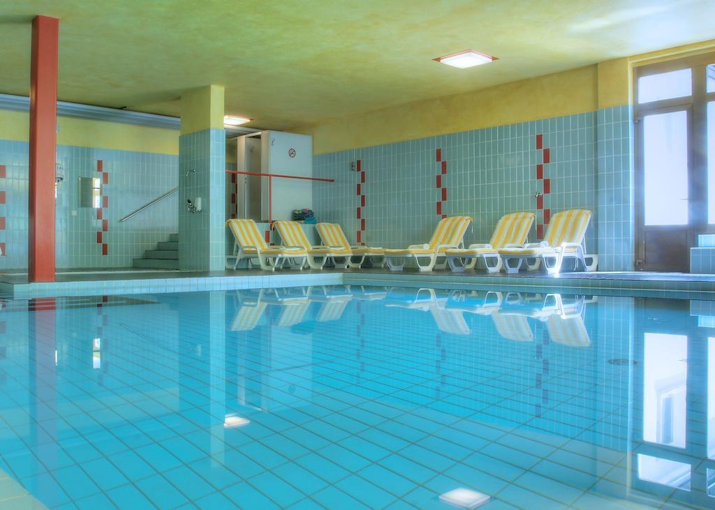 Mountain Plaza Hotel Νταβός Εξωτερικό φωτογραφία